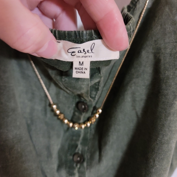 Olive Green Boho Crochet Blouse - Picture 3 of 7